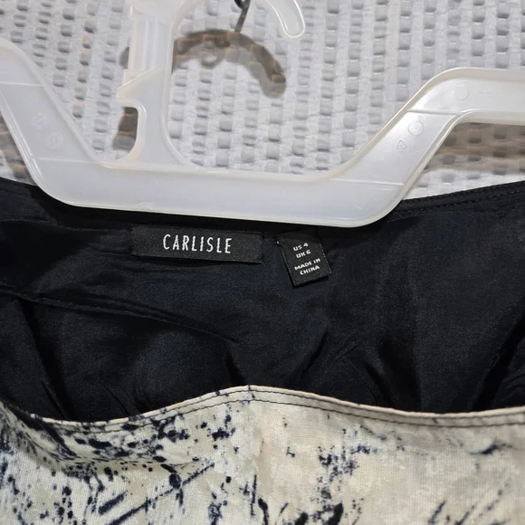 Carlisle Navy and Beige Floral A-Line Skirt With Pockets. - Picture 5 of 14